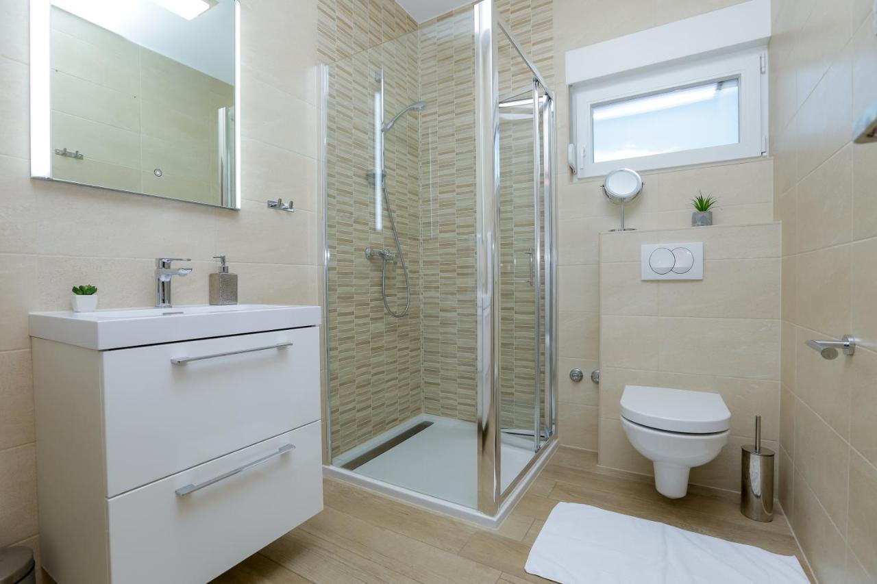 Villa Astoria Biograd Na Moru Dış mekan fotoğraf