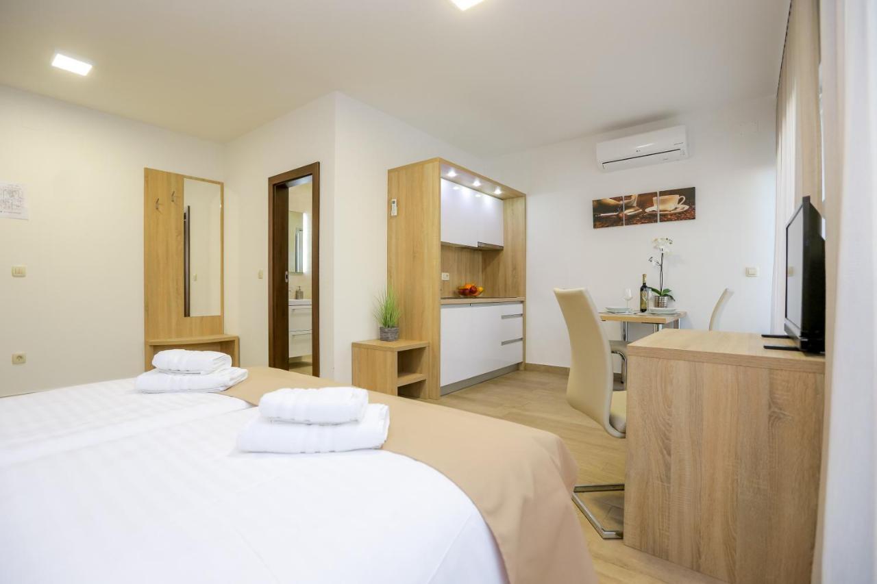 Villa Astoria Biograd Na Moru Dış mekan fotoğraf